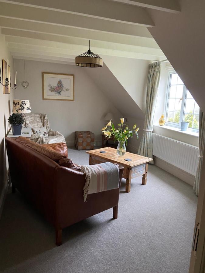 Ticketyboo Suites Pickering Exteriör bild