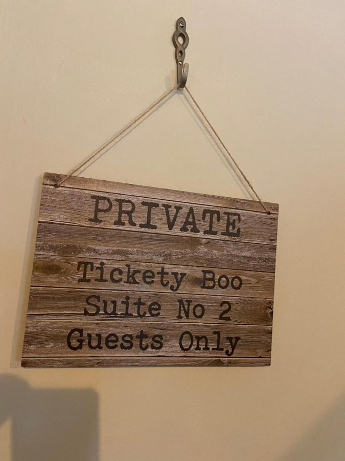 Ticketyboo Suites Pickering Exteriör bild